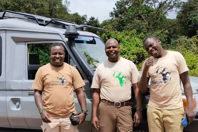 3 Days Small Group Safari to Serengeti NP and Ngorongoro Crater Tour in Tanzania - Serengeti plains and Ngorongoro crater in one fast 3-day loop