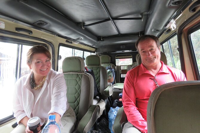 3 Days Tanzania group join safari - Serengeti & Ngorongoro crater - Starting in Arusha: the early pickup and how the drive sets the tone