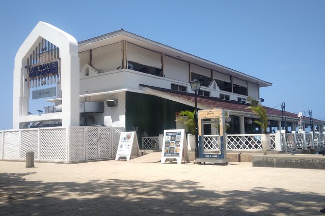 3-Hour Private City Tour in Zanzibar Island - Darajani Bazaar and the fish market, where local life is the show