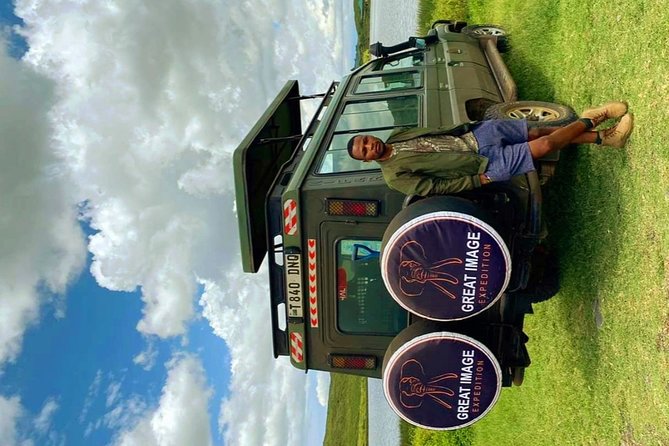 3days Serengeti National park and Ngorongoro Crater Tanzania Safari - Day 2: leaving Serengeti early, then reaching the Ngorongoro rim for dinner