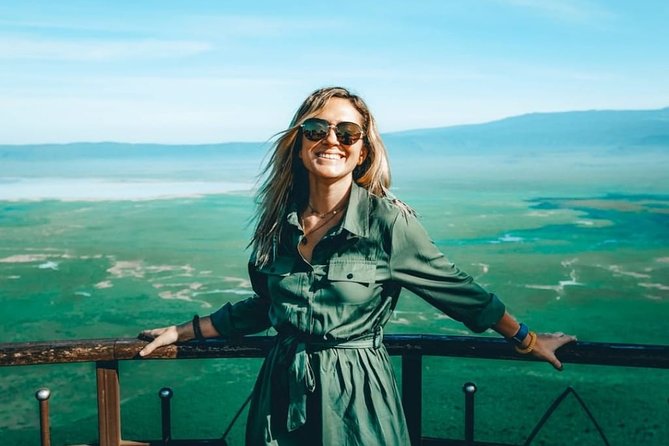 5-Days Private Midrange Safari: Serengeti, Ngorongoro & Manyara - Serengeti Arrival With a Viewpoint Stop and a Sunset Drive