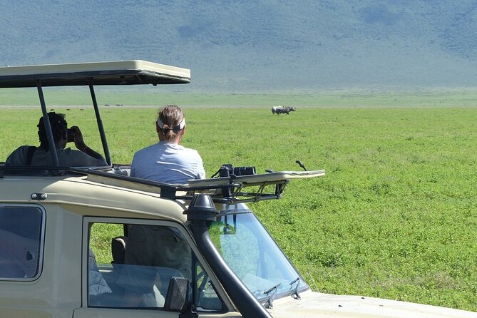 5 Days Tanzania Wildlife Safari Private Tour - Ngorongoro Conservation Area: The 2,000-Foot Descent and a Predator Concentration