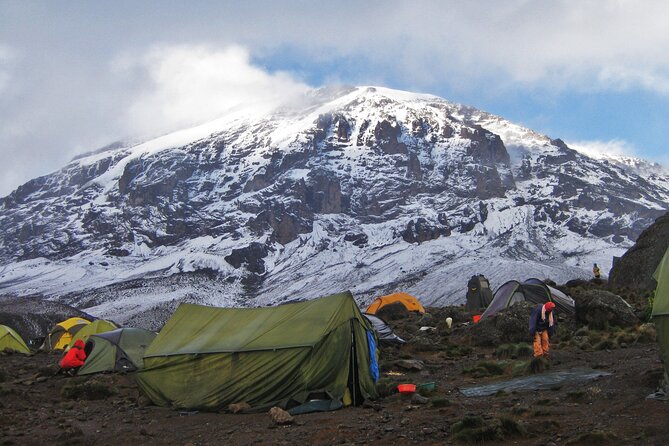 7-Day Kilimanjaro Climbing Via Machame Route - Day 3: Lava Tower Lunch and the Great Breach Wall at Barranco