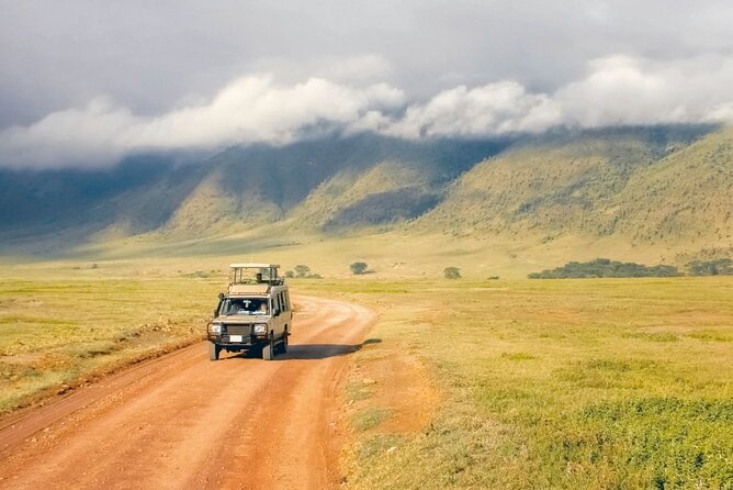 7-Days Private Midrange Safari; Serengeti & Ngorongoro Crater - Mto wa Mbu and Lake Manyara Day: Bike Time, Then Maasai Culture