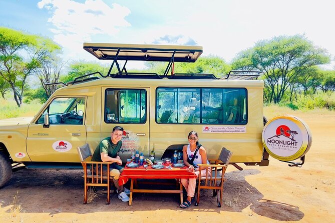 7Day Serengeti Migration (Ndutu), Crater, Hot Springs & City Tour - Arusha city tour on day six: markets, Tanzanite, and a taste of local food