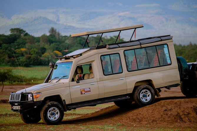 9 Days Great Migration Safaris with Kojuu Safaris Africa-Luxury. - A full day by the Mara River: your patience plan for Day 5