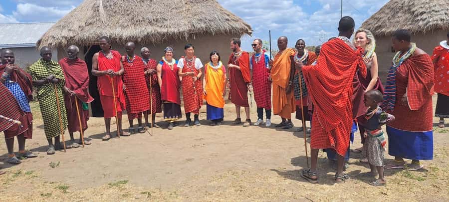 Arusha: Maasai Village Tour - Meeting the village elder and learning Maasai daily life