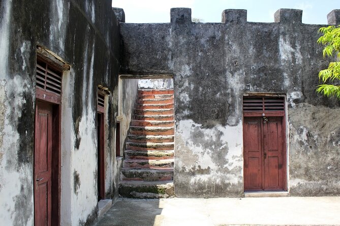 Bagamoyo Historical Tour - Everyday - Mangroves and beaches: how to make the scenery count