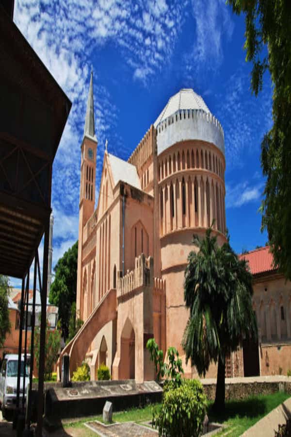 Best of Zanzibar: Spice Tour & Stone Town Visit - Stone Town walking tour: markets, alleys, and major landmarks