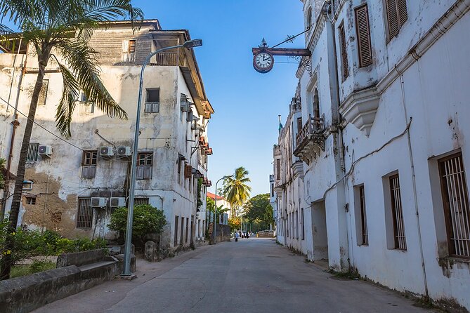 Explore The Stone Town in Zanzibar - Getting Oriented in Stone Town’s Narrow-Lane World