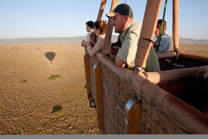 Extraordinary Hot air Bolloon ride in Serengeti | BURIGI CHATO SAFARIS CO L.T.D - Landing With Champagne, Then a Full Bush Breakfast