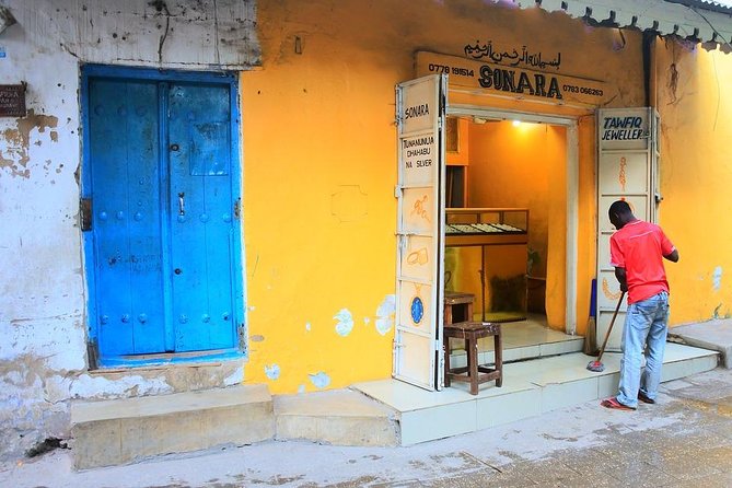 Ferry Tickets to Zanzibar with Transfers. - Choosing the right departure time in both directions