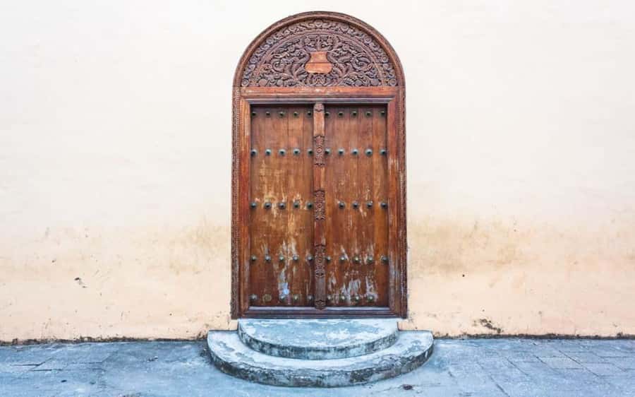 From Zanzibar: Stone town, Prison Island &Nakupenda Sandbank - Who should book this day trip, and who might want a different plan