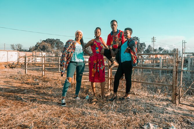 Gifts and art lessons - First stop at Mama Africa Giftshop on Rengua Rd