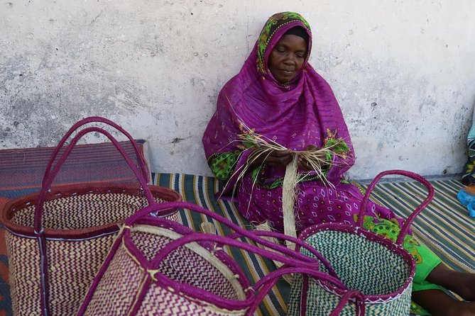 Jambiani Village Women at work and play - Lunch in a woman’s home: worth it, but timing matters