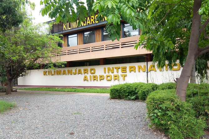 Kilimanjaro Airport taxi to/from Moshi town/Arusha town - Communication that keeps you from guessing