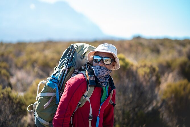 Kilimanjaro climb, Lemosho Route (6-day) - Day 4: Barranco Wall Up, Karanga Camp, and an Acclimatization Stroll Toward Barafu