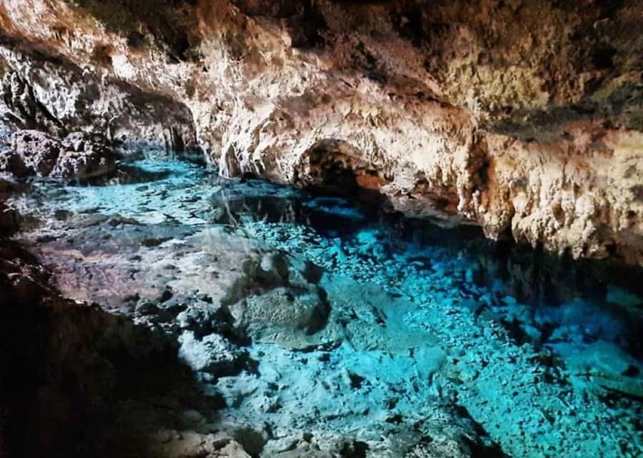 Kuza Cave, Tandem Clear Kayak, Rock Restaurant, Paje Beach - Kuza Cave near Jambiani: mood, light, and what you should expect