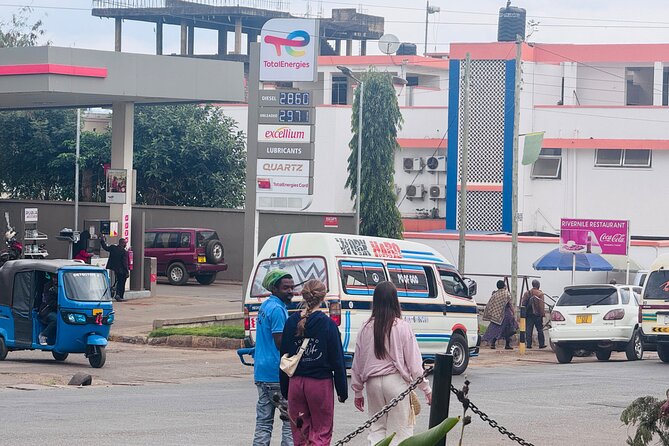 Moshi City Tour: Explore the Foothill of Kilimanjaro on Foot - Food and Drinks: Local Lunch plus Juice or Alcoholic Options