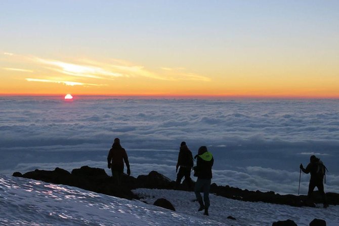 Mount Kilimanjaro 6 days - Machame route - Day 5: Midnight to Stella Point, then the summit push to Uhuru Peak