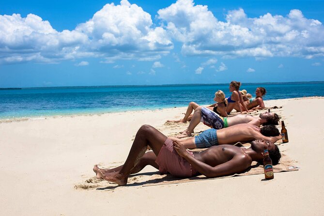 Nakupenda Beach Tour - Entering Nakupenda: The Sandbank That Changes With the Tide