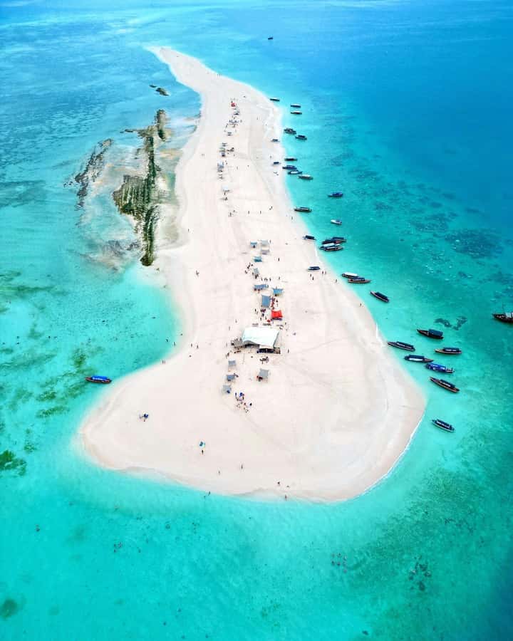 Prison island and nakupenda beach sandbank - The dhow ride: your calm start, and what to expect on the water