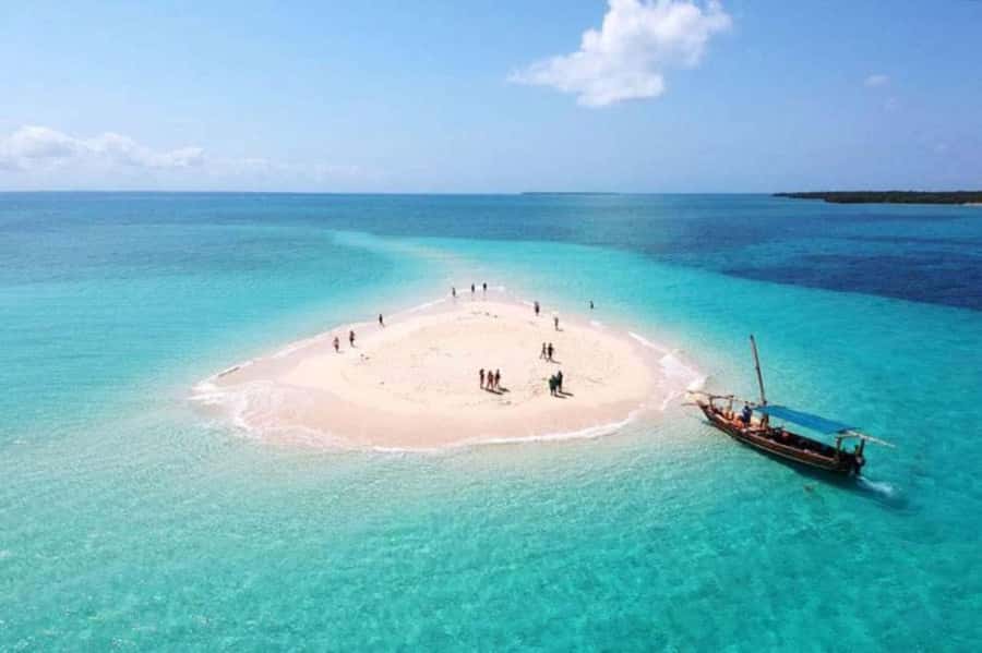 PRISON ISLAND AND NAKUPENDA SANDBANK UNVEILED EXCURSION - Prison Island: giant tortoises, guided walk, and photo stops