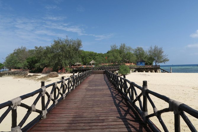 Prison island tours - What the private format changes for your day