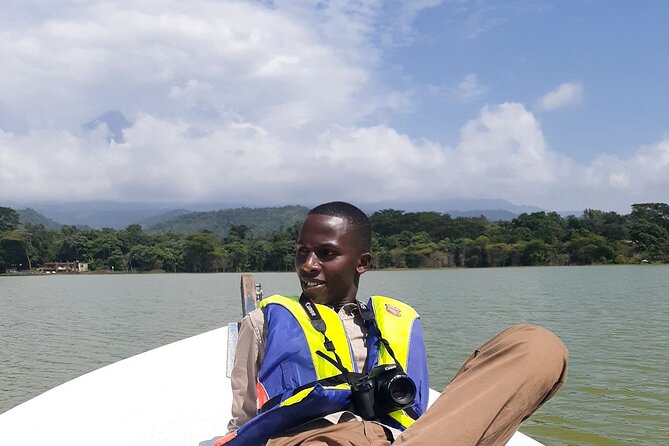 Private Canoe or Hike Tour on Lake Duluti - A half-day that connects lake views to local life
