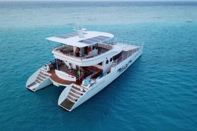 Private Catamaran – Stone Town Islands & Sandbanks (5 hrs)