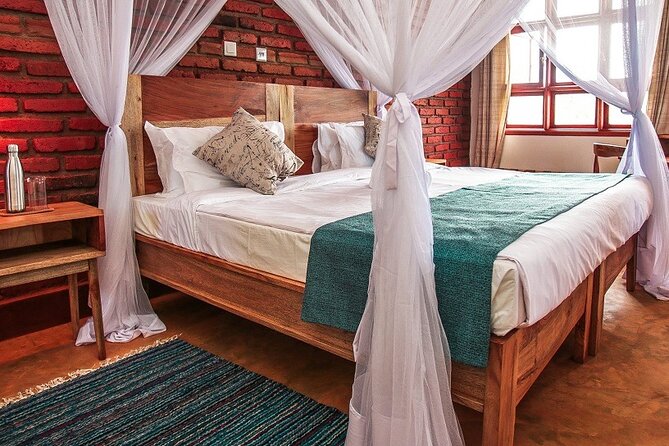 Private Multi Day Serengeti Safari - Meals, unlimited drinks, and staying sane on long game drives