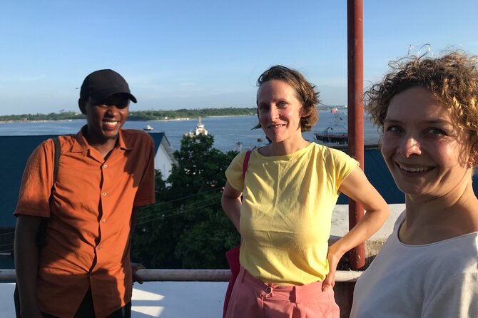 Private Tour in Historical Dar es Salaam with Lunch - Mwenge Woodcarvers Market: watch artisans, shop with purpose