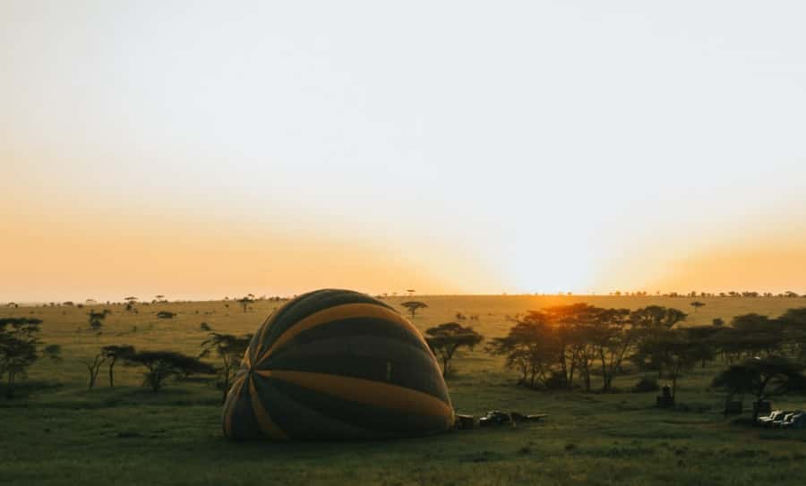 Serengeti: Hot Air Balloon Flight with Champagne Breakfast - The champagne and bush breakfast moment you’ll want to savor