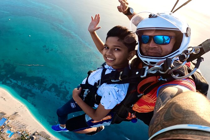 Skydive Zanzibar | Tandem Skydive - Zanzibar from above, without doing any guessing