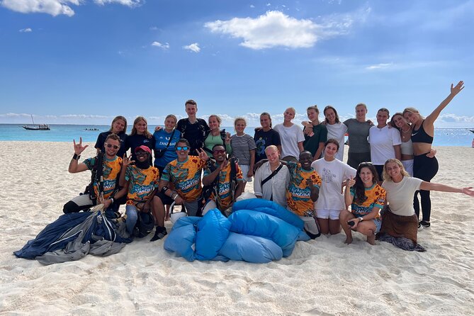 Skydive Zanzibar | Tandem Skydive - The jump timeline: from plane to parachute to beach