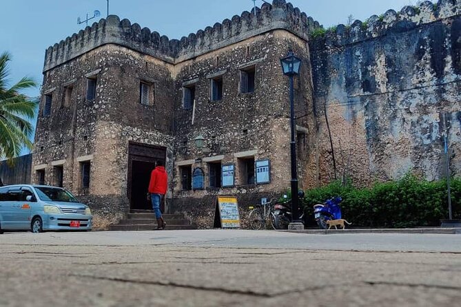 Stone Town and Spice Farm Private Tour - Passing Freddie Mercury’s Home Exterior: A Quick Pop-Culture Moment