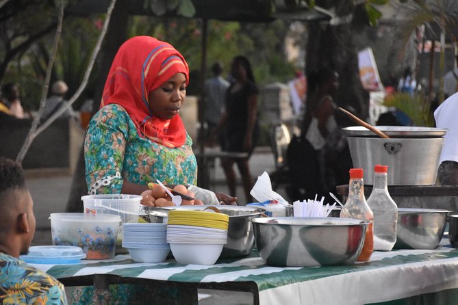 Stone Town Evening Walk Tour With Visit Food Markets - Booking Smart Tips Before You Go