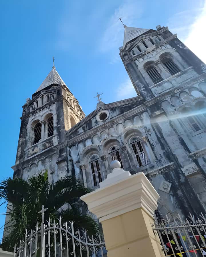 Stone Town: Guided Walking Tour - Darajani Market and Hamamni Baths: energy for your senses