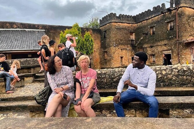 Stone Town Historical Walking Tour - Stop 4: Darajani Bazaar for spices, crafts, and real daily life