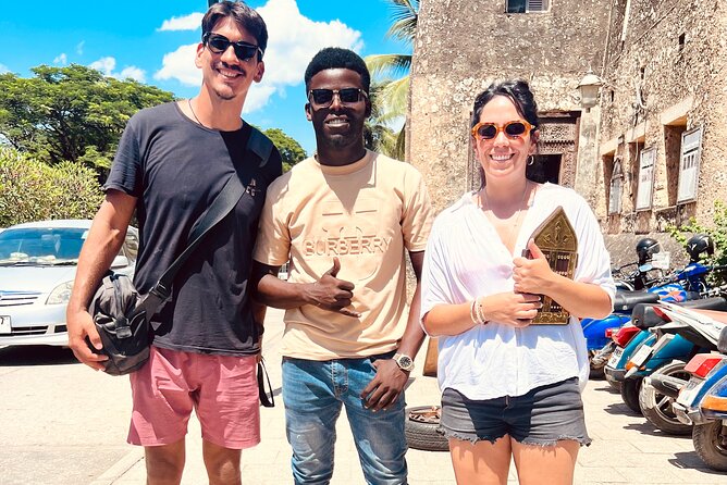 Stone Town Historical Walking Tour - Stop 5: People’s Palace Museum and the Sultan’s residence angle