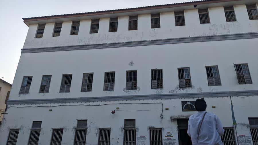 Stone Town's Hidden History: Private Guided Walking Tour - Stella Market, Darajani Bazaar, and Practical Walking Timing