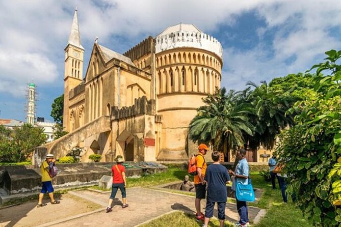 Stone Town & Spice Tour, Zanzibar secrets with Lunch - Zanzibar - Getting Picked Up and Staying On Time