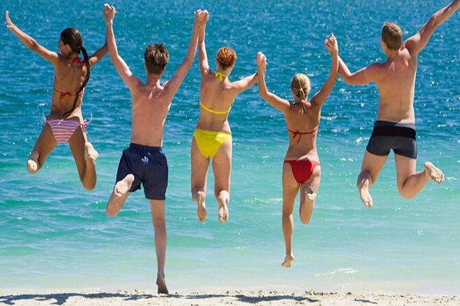 Stone Town Tour + Prison Island Tour in Zanzibar with Pick Up - A 6-hour Stone Town and Prison Island schedule that actually works