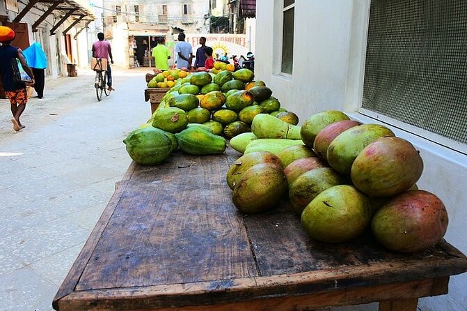 Stone Town Tour + Prison Island Tour in Zanzibar with Pick Up - Comfort details that make a difference in Zanzibar heat