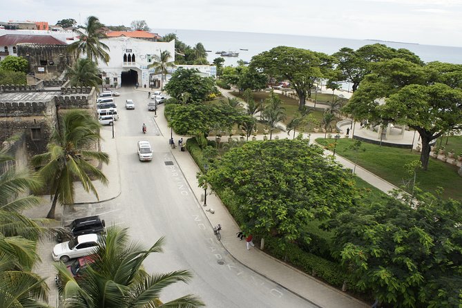 Stone Town Walking Tour in Zanzibar - People’s Palace Museum: sultan life, now as a museum