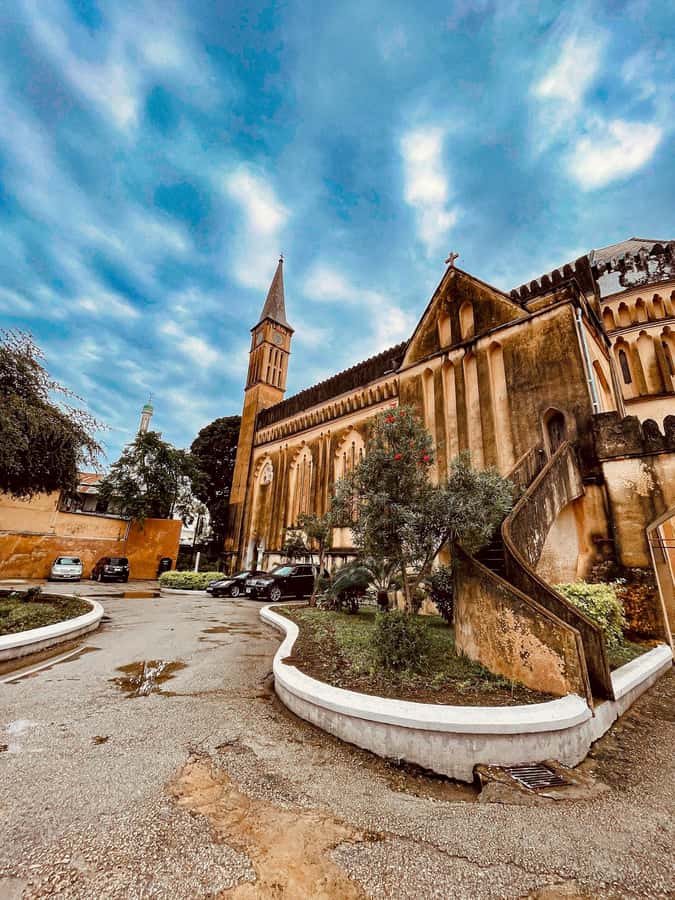Stone Town Walking Tour With Local Expert Guide - Price and Value: Is $25 a Good Deal in Stone Town?