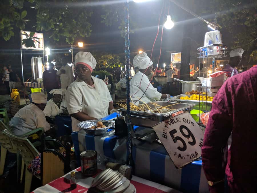 Stonetown: Food Markets and Street Food Walking Tour - What You’ll Taste: Zanzibar Pizza, Urojo Soup, Shawarma, and More