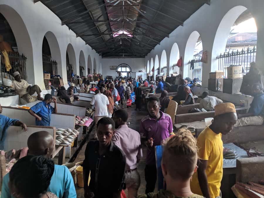 Stonetown Historical Walking Tour & Traditional Lunch - Meeting at Old Fort at 9AM: The Start That Sets the Tone