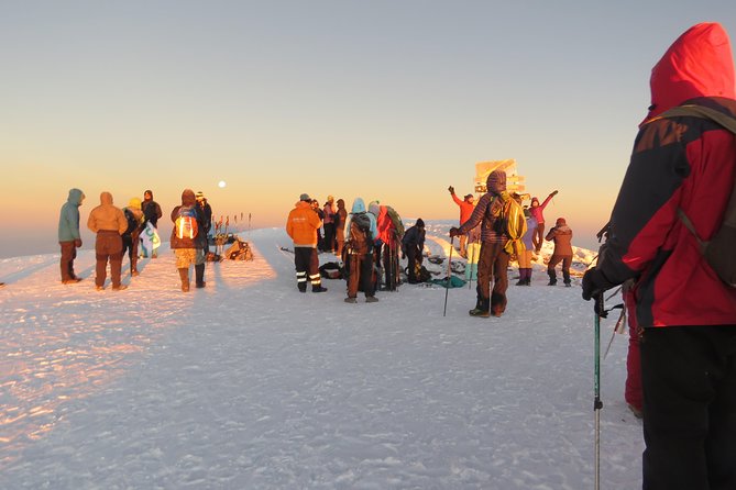 The Best of Machame Route in 6 Days: Your World's Summit Guide - Price and value: what you pay for in this $1,150 Machame climb