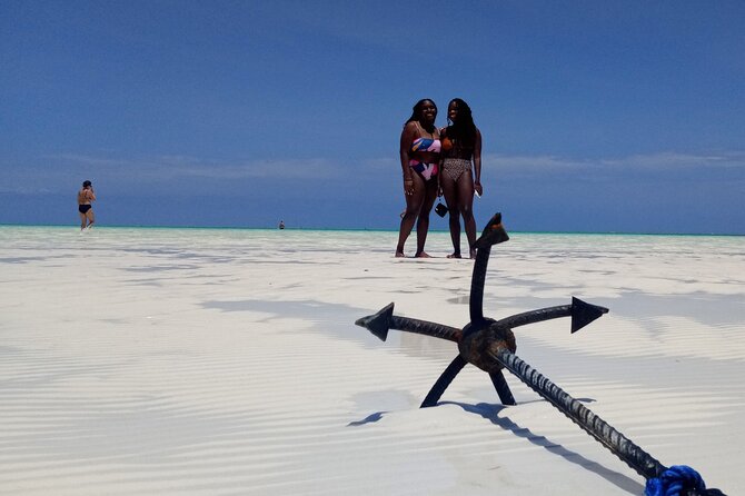 The Rock Restaurant & Blue Lagoon Half Day Tour in Zanzibar - Pickup, timing, and group size: what to expect from the morning flow